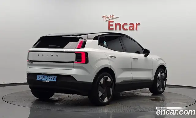 Volvo EX30 2025 0.2 автомат (гидро), миниатюра 1 Volvo EX30 2025 0.2 автомат (гидро), миниатюра 1