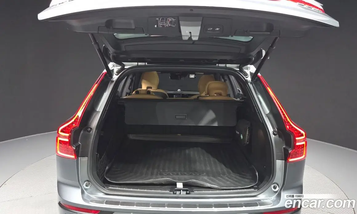 Volvo XC60 2019 2.0 автомат (гидро), фото 26 Volvo XC60 2019 2.0 автомат (гидро), фото 26