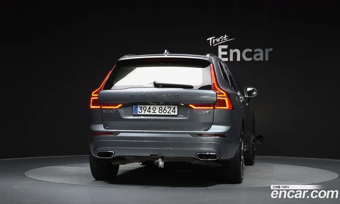 Volvo XC60 2019 2.0 автомат (гидро), фото 4 Volvo XC60 2019 2.0 автомат (гидро), фото 4