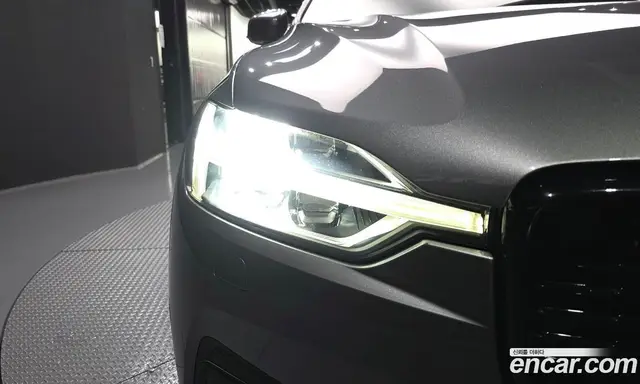 Volvo XC60 2019 2.0 автомат (гидро), миниатюра 8 Volvo XC60 2019 2.0 автомат (гидро), миниатюра 8