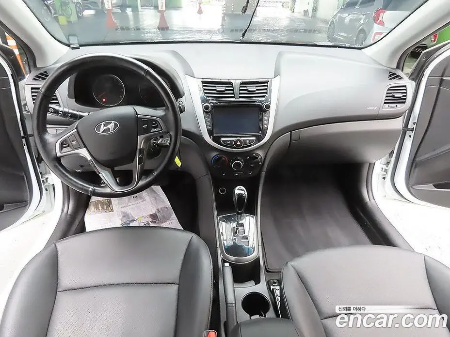 Hyundai Accent 2015 1.4 автомат (гидро), фото 11