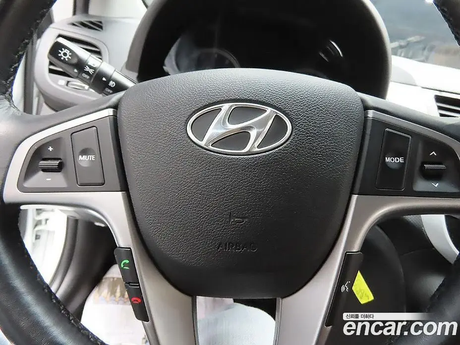 Hyundai Accent 2015 1.4 автомат (гидро), фото 15