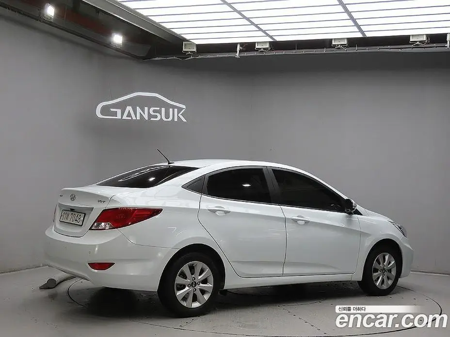Hyundai Accent 2015 1.4 автомат (гидро), фото 4