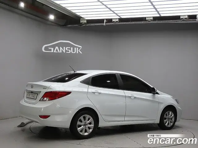 Hyundai Accent 2015 1.4 автомат (гидро), миниатюра 4