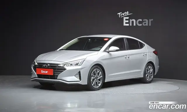 Hyundai Avante 2018 1.6 автомат (гидро), миниатюра 1