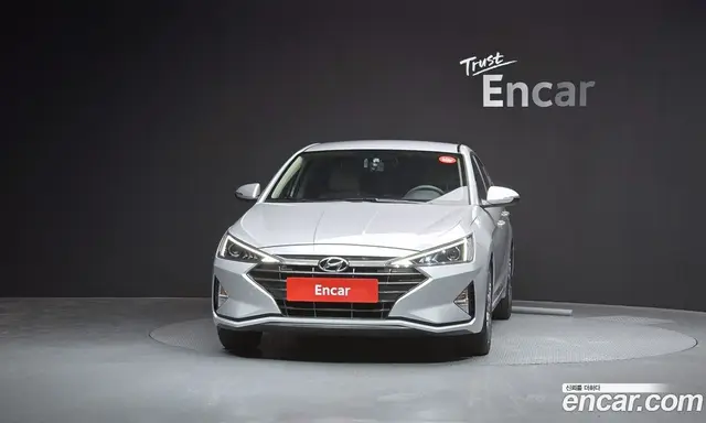 Hyundai Avante 2018 1.6 автомат (гидро), миниатюра 3