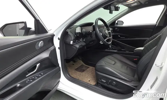 Hyundai Avante 2020 1.6 автомат (гидро), миниатюра 10 Hyundai Avante 2020 1.6 автомат (гидро), миниатюра 10