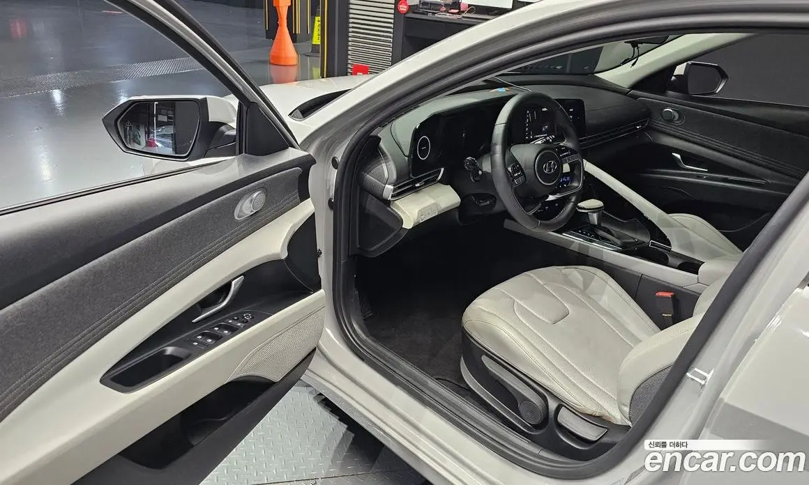 Hyundai Avante 2020 1.6 автомат (гидро), фото 12 Hyundai Avante 2020 1.6 автомат (гидро), фото 12