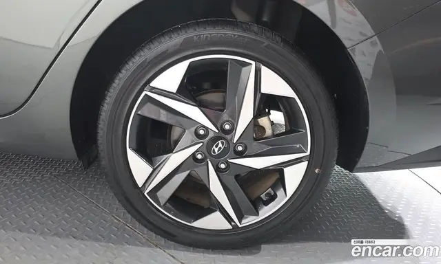 Hyundai Avante 2022 1.6 автомат (гидро), миниатюра 7 Hyundai Avante 2022 1.6 автомат (гидро), миниатюра 7