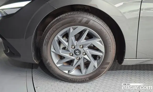 Hyundai Avante 2023 1.6 автомат (гидро), миниатюра 5 Hyundai Avante 2023 1.6 автомат (гидро), миниатюра 5