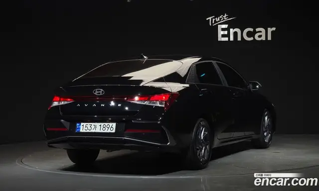 Hyundai Avante 2023 1.6 автомат (гидро), миниатюра 2