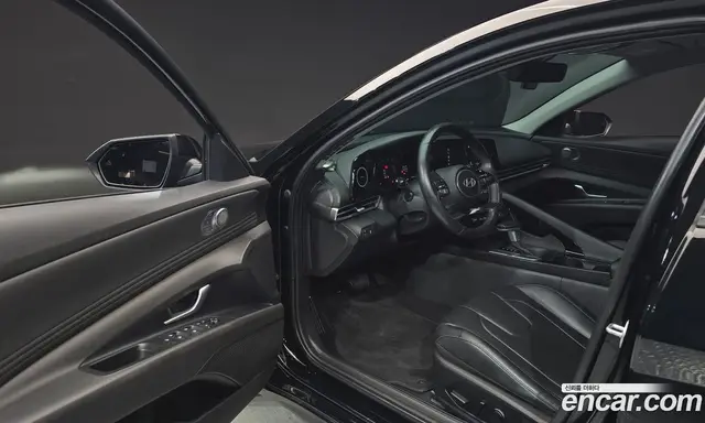 Hyundai Avante 2023 1.6 автомат (гидро), миниатюра 10