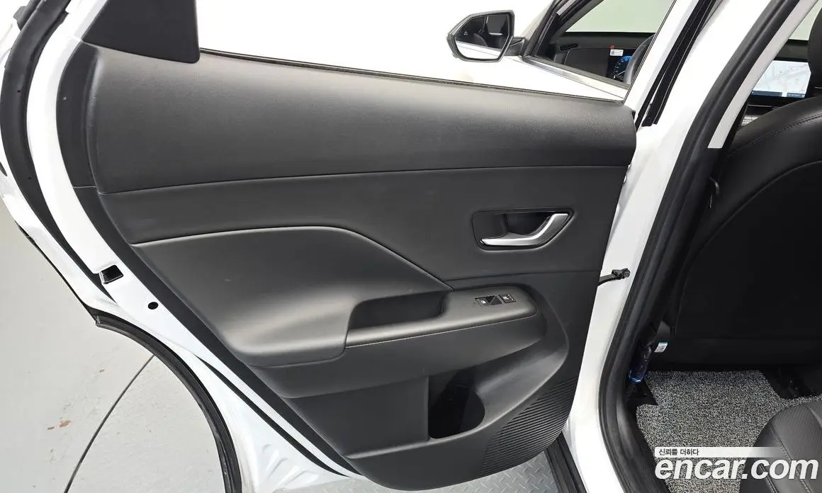 Hyundai Kona 2024 1.6 автомат (гидро), фото 15 Hyundai Kona 2024 1.6 автомат (гидро), фото 15