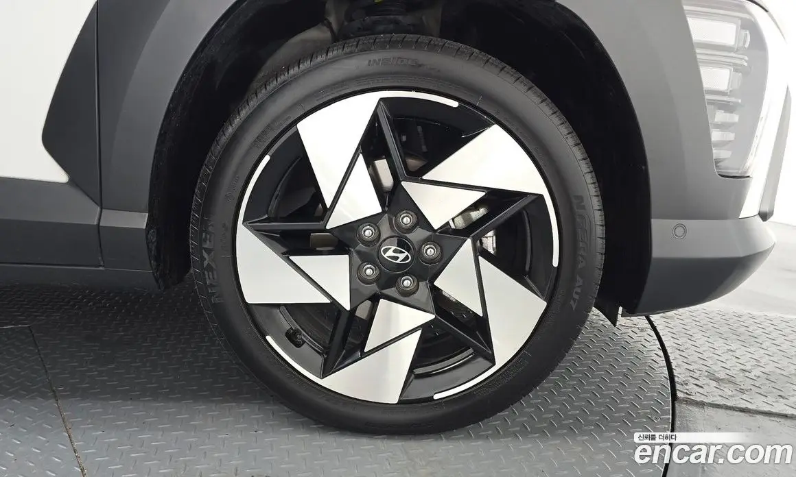 Hyundai Kona 2024 1.6 автомат (гидро), фото 7 Hyundai Kona 2024 1.6 автомат (гидро), фото 7