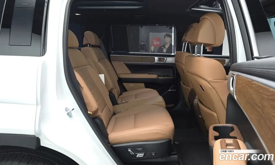 Hyundai Santa Fe 2025 1.6 автомат (гидро), фото 12