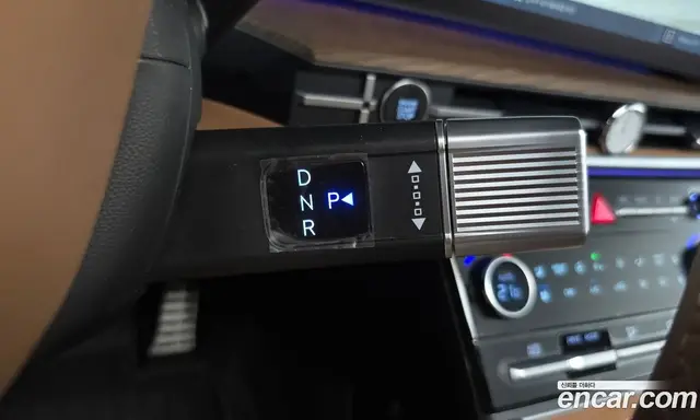 Hyundai Santa Fe 2025 1.6 автомат (гидро), миниатюра 9