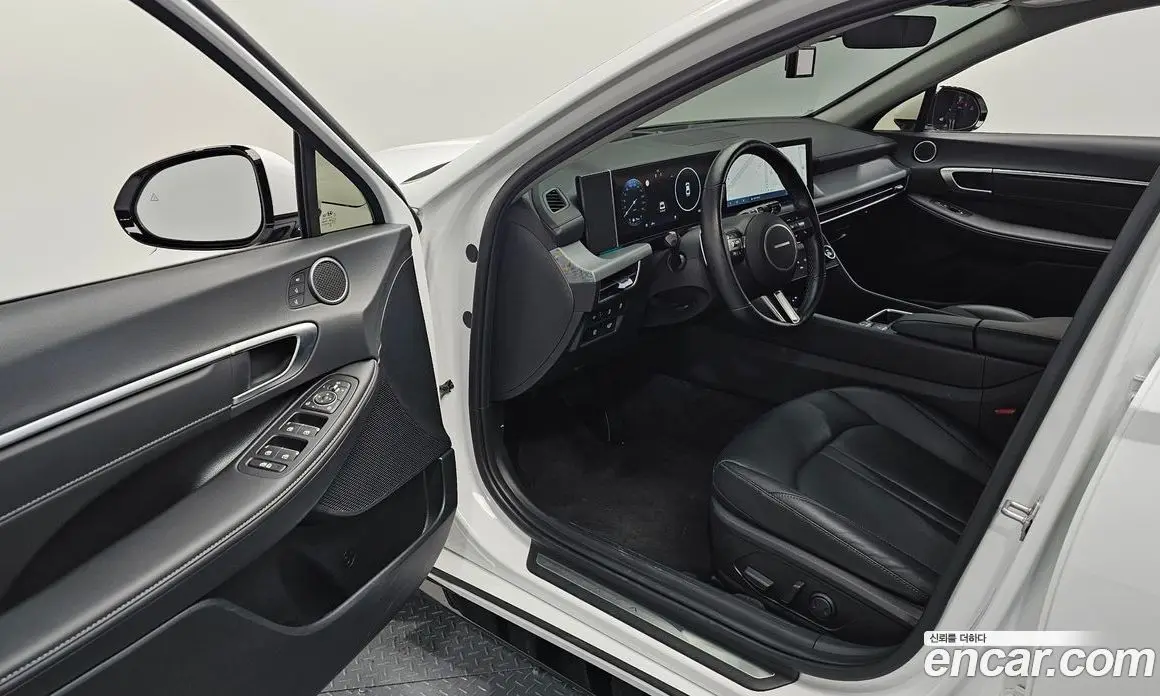 Hyundai Sonata 2023 2.0 автомат (гидро), фото 13 Hyundai Sonata 2023 2.0 автомат (гидро), фото 13