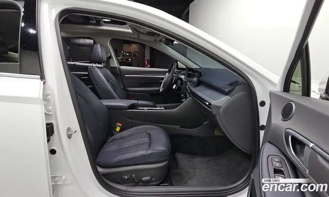 Hyundai Sonata 2024 2.0 автомат (гидро), миниатюра 12