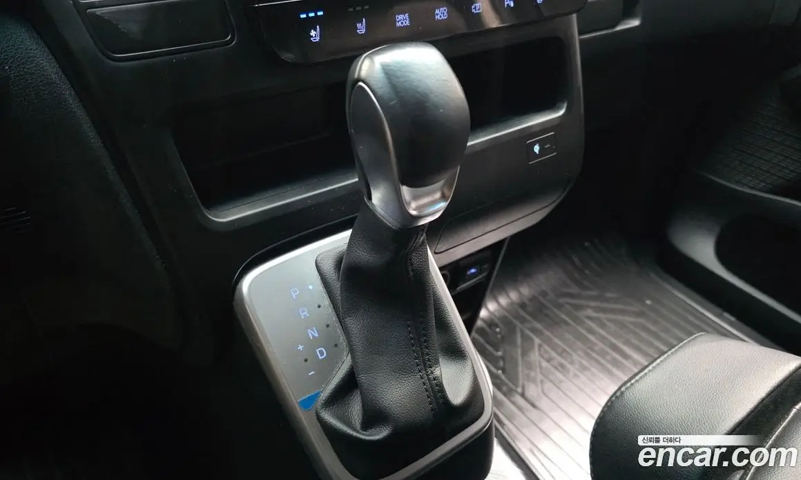 Hyundai Staria 2021 3.5 автомат (гидро), фото 12 Hyundai Staria 2021 3.5 автомат (гидро), фото 12