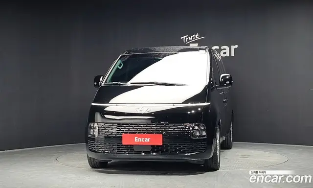 Hyundai Staria 2022 3.5 автомат (гидро), миниатюра 2