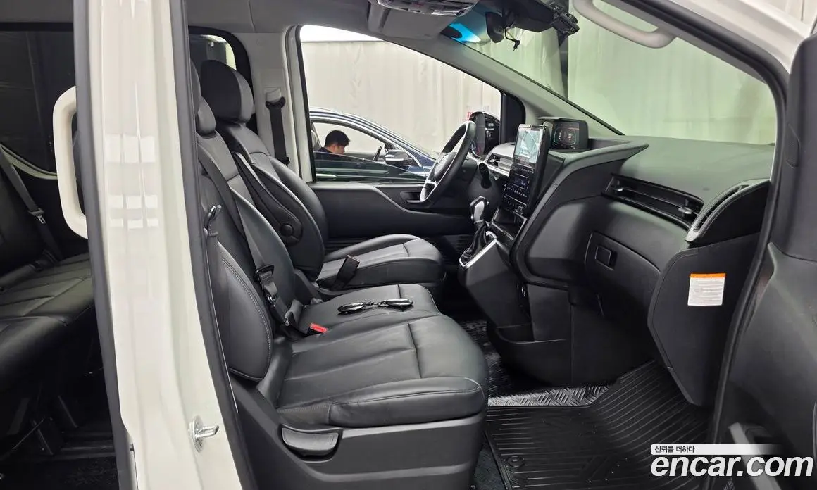 Hyundai Staria 2024 1.6 автомат (гидро), фото 17 Hyundai Staria 2024 1.6 автомат (гидро), фото 17