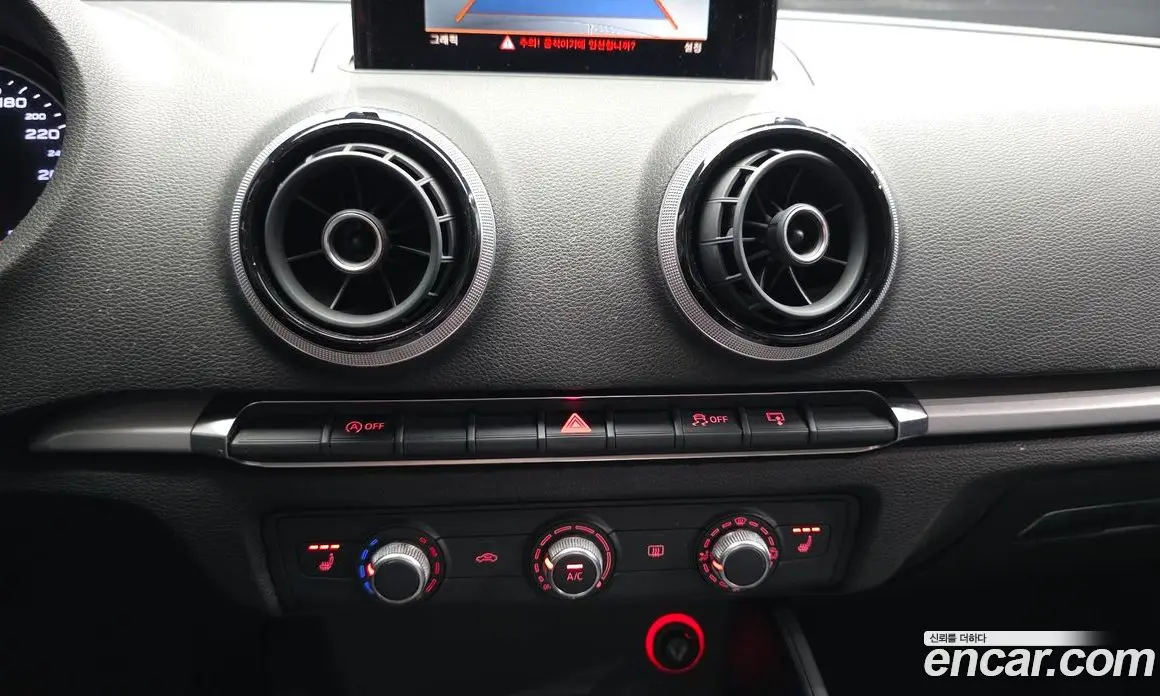 Audi A3 2015 1.6 автомат (гидро), фото 16 Audi A3 2015 1.6 автомат (гидро), фото 16