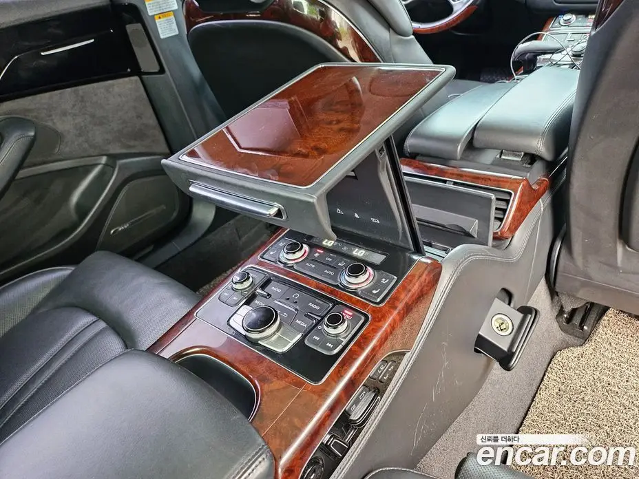 Audi A8 2012 4.2 автомат (гидро), фото 17 Audi A8 2012 4.2 автомат (гидро), фото 17