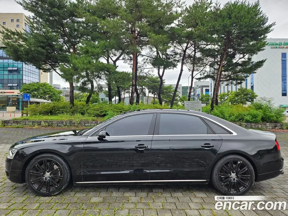 Audi A8 2012 4.2 автомат (гидро), фото 4 Audi A8 2012 4.2 автомат (гидро), фото 4