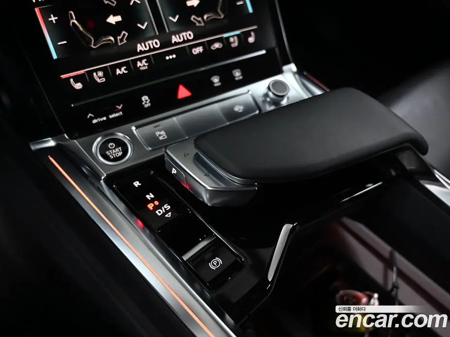 Audi e-tron 2022 1.0 автомат (гидро), фото 9 Audi e-tron 2022 1.0 автомат (гидро), фото 9