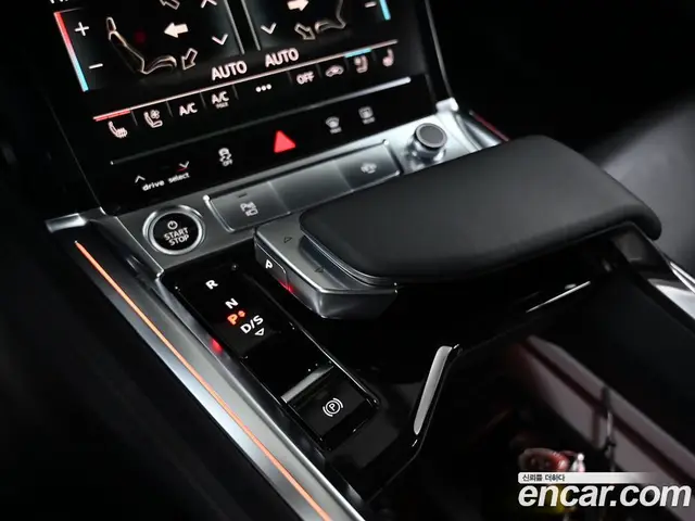 Audi e-tron 2022 1.0 автомат (гидро), миниатюра 9 Audi e-tron 2022 1.0 автомат (гидро), миниатюра 9