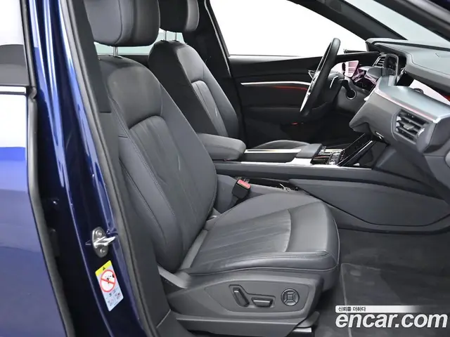 Audi e-tron 2022 1.0 автомат (гидро), миниатюра 10 Audi e-tron 2022 1.0 автомат (гидро), миниатюра 10