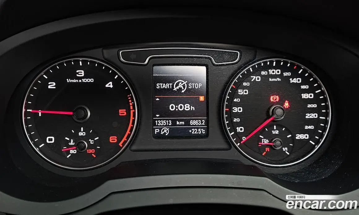 Audi Q3 2015 2.0 автомат (гидро), фото 8 Audi Q3 2015 2.0 автомат (гидро), фото 8