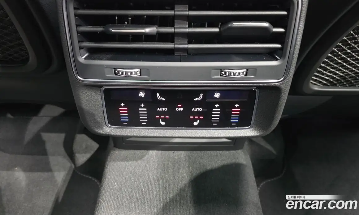 Audi Q8 2023 3.0 автомат (гидро), фото 19 Audi Q8 2023 3.0 автомат (гидро), фото 19