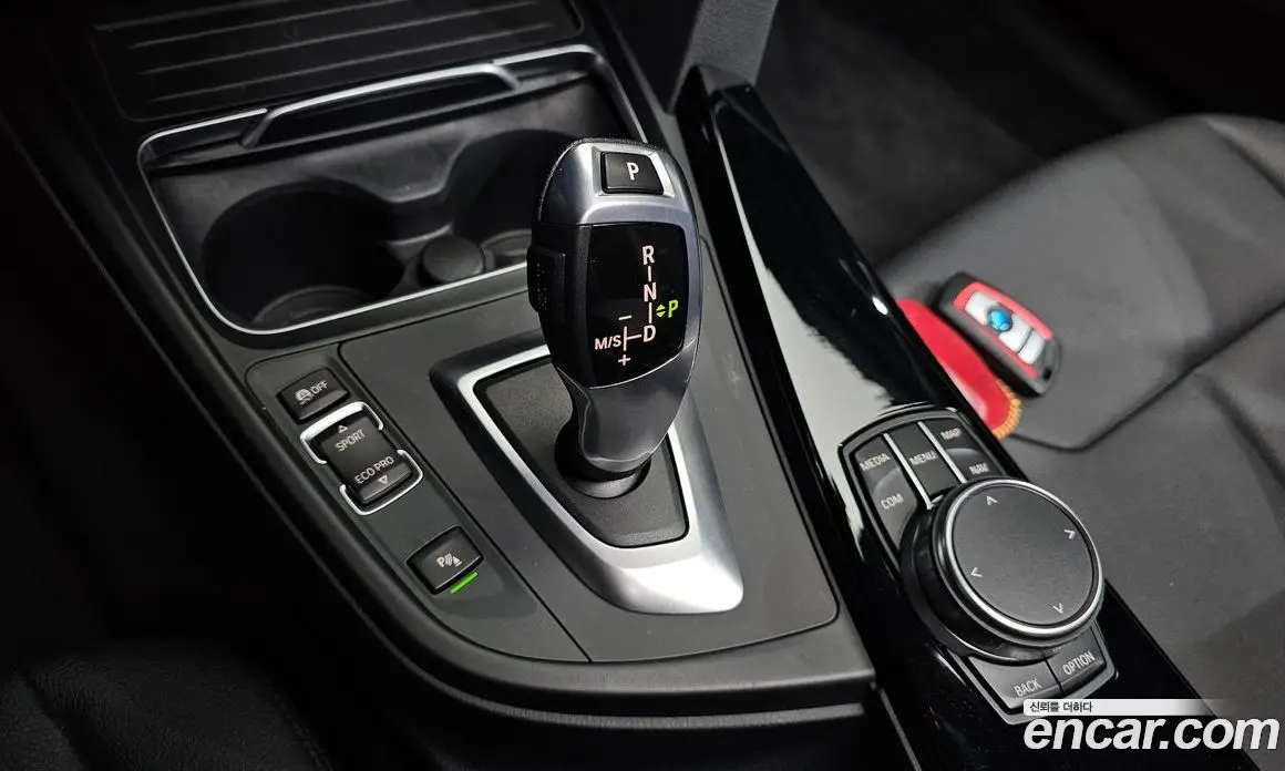 BMW 3 серия 2018 2.0 автомат (гидро), фото 11 BMW 3 серия 2018 2.0 автомат (гидро), фото 11