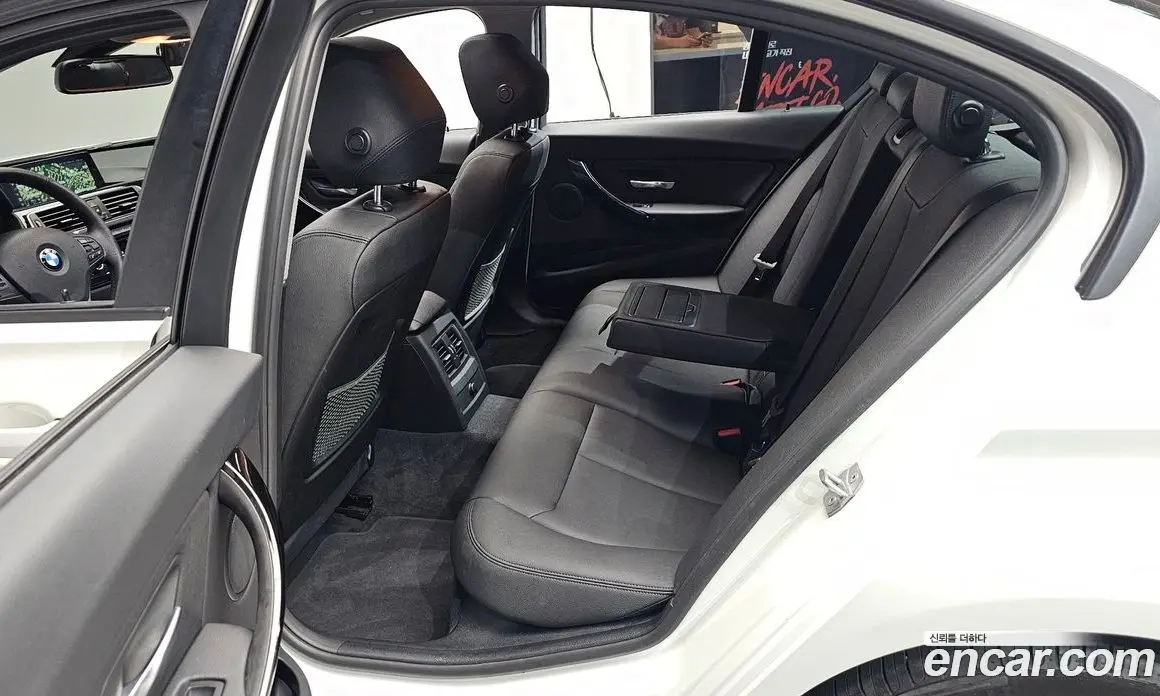BMW 3 серия 2018 2.0 автомат (гидро), фото 16 BMW 3 серия 2018 2.0 автомат (гидро), фото 16