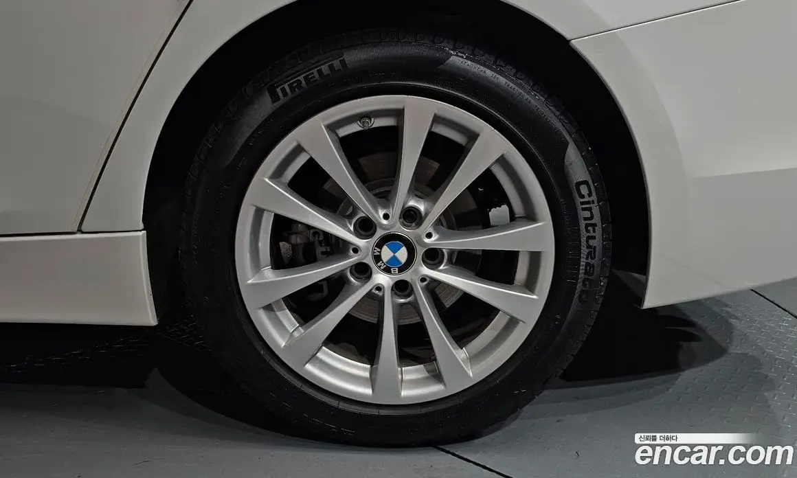 BMW 3 серия 2018 2.0 автомат (гидро), фото 6 BMW 3 серия 2018 2.0 автомат (гидро), фото 6