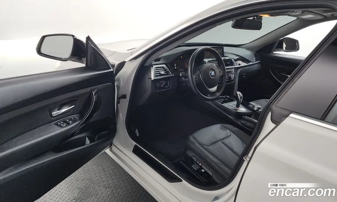 BMW 3 серия 2020 2.0 автомат (гидро), фото 13 BMW 3 серия 2020 2.0 автомат (гидро), фото 13