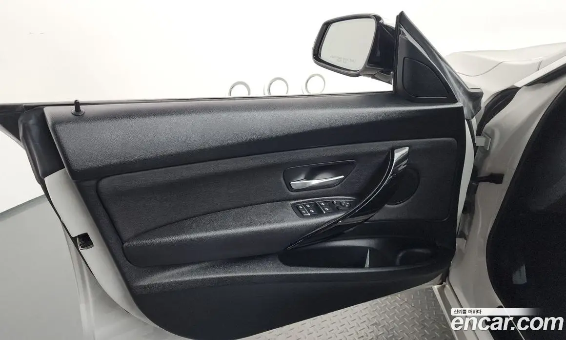 BMW 3 серия 2020 2.0 автомат (гидро), фото 14 BMW 3 серия 2020 2.0 автомат (гидро), фото 14