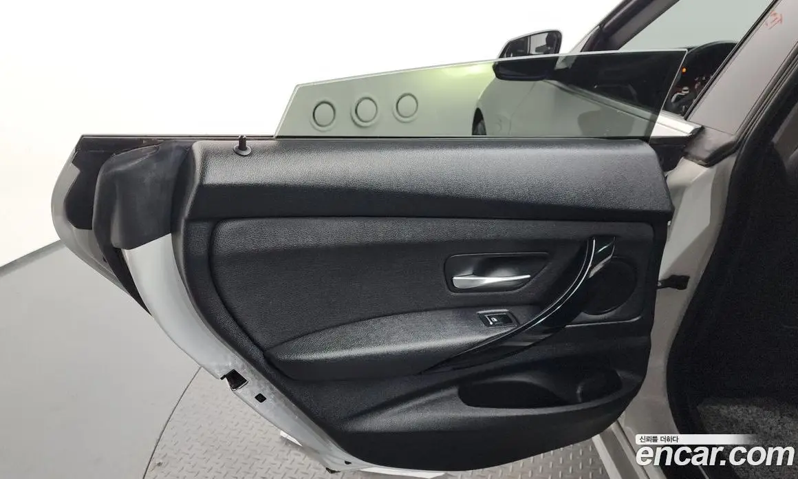 BMW 3 серия 2020 2.0 автомат (гидро), фото 15 BMW 3 серия 2020 2.0 автомат (гидро), фото 15