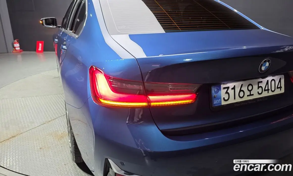 BMW 3 серия 2021 2.0 автомат (гидро), фото 8