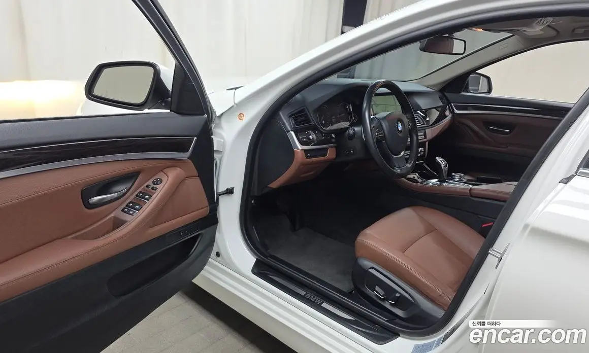 BMW 5 серия 2014 2.0 автомат (гидро), фото 12 BMW 5 серия 2014 2.0 автомат (гидро), фото 12