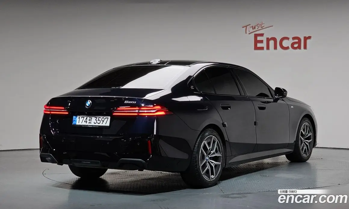 BMW 5 серия 2024 2.0 автомат (гидро), фото 1 BMW 5 серия 2024 2.0 автомат (гидро), фото 1