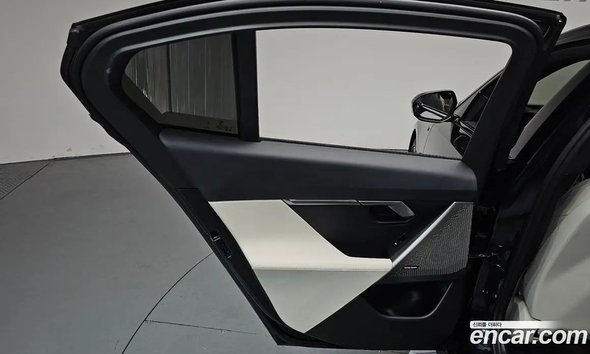 BMW 5 серия 2024 2.0 автомат (гидро), фото 14 BMW 5 серия 2024 2.0 автомат (гидро), фото 14