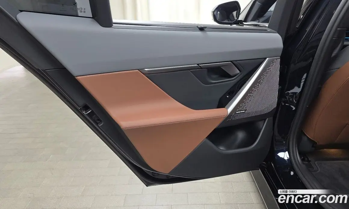 BMW 5 серия 2025 2.0 автомат (гидро), фото 15
