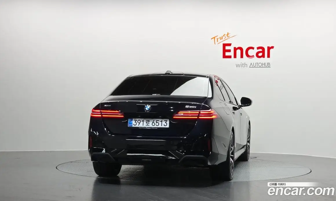 BMW 5 серия 2025 2.0 автомат (гидро), фото 4