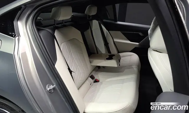 BMW 5 серия 2025 2.0 автомат (гидро), миниатюра 11