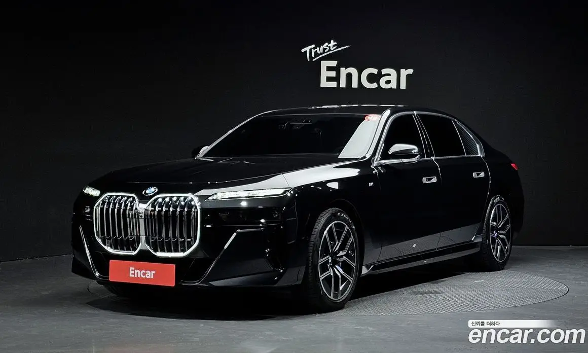 BMW 7 серия 2023 3.0 автомат (гидро), фото 1 BMW 7 серия 2023 3.0 автомат (гидро), фото 1