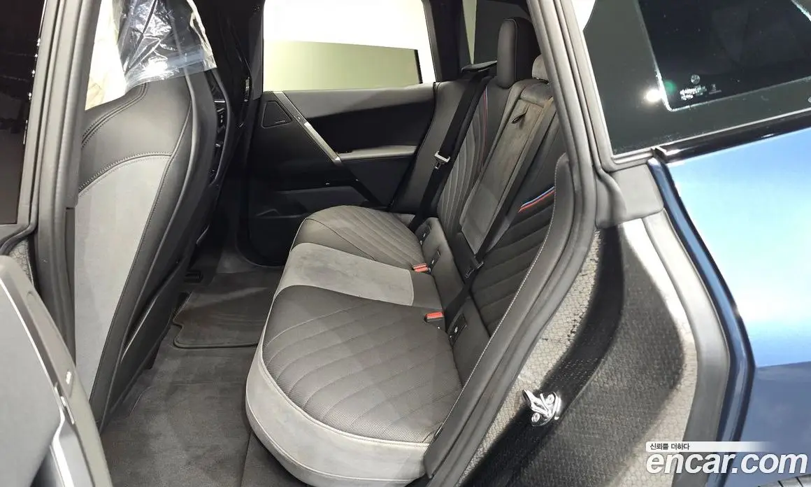 BMW iX 2025 0.3 автомат (гидро), фото 17