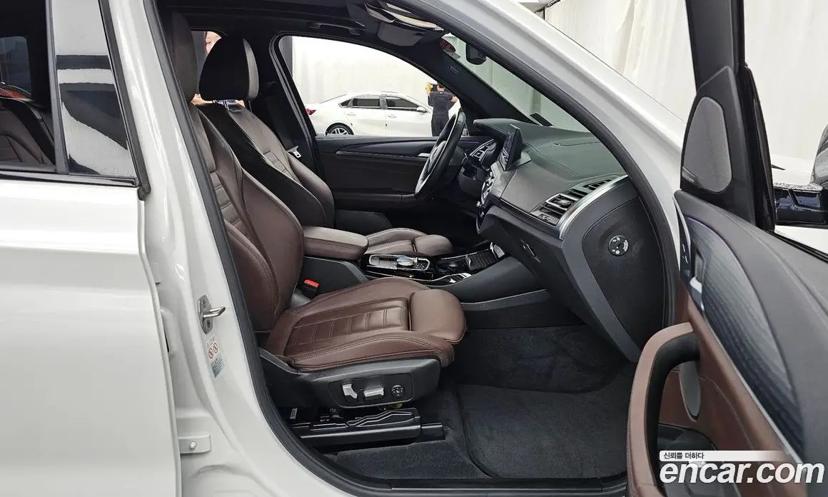 BMW iX3 2023 0.2 автомат (гидро), фото 17