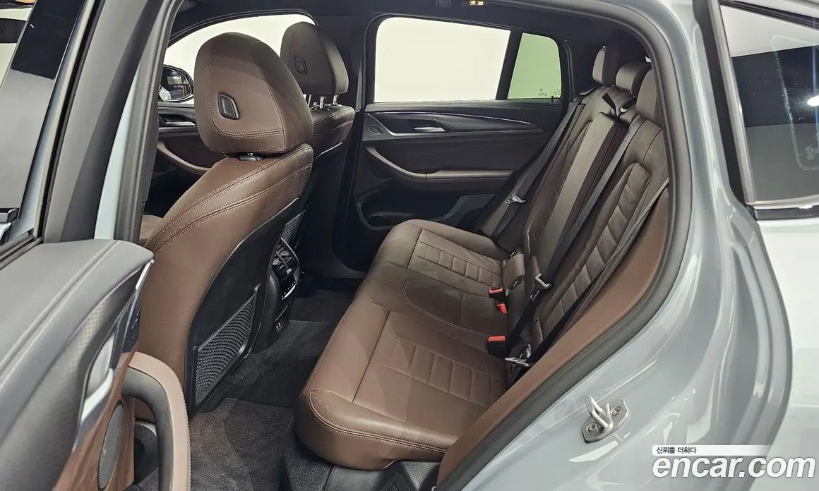 BMW X4 2025 2.0 автомат (гидро), фото 17 BMW X4 2025 2.0 автомат (гидро), фото 17